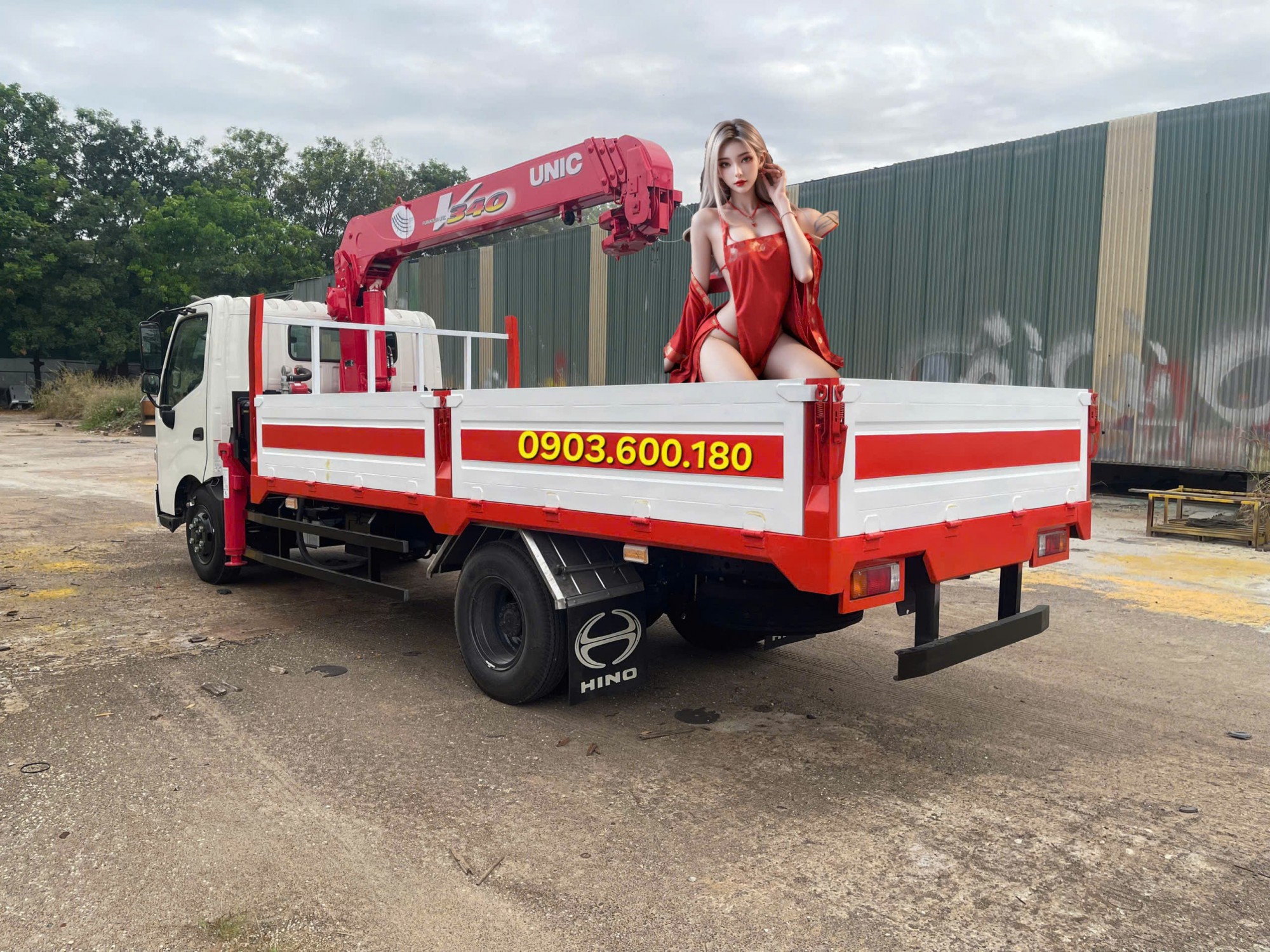 Xe tải Cẩu Hino XZU730L 4 Đoạn Cần