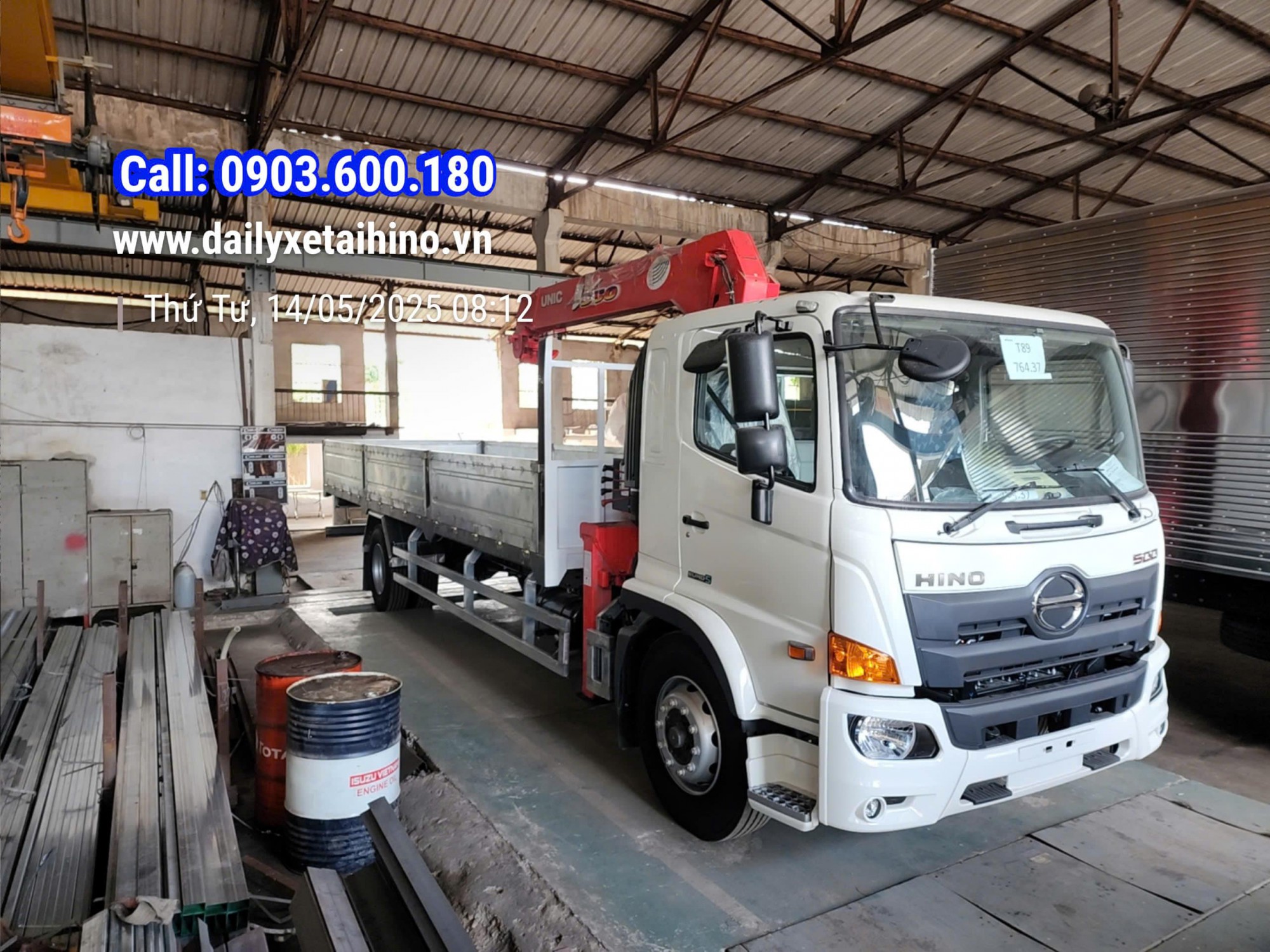 Xe Tải Cẩu Hino FG lắp cẩu Unic 5 Tấn